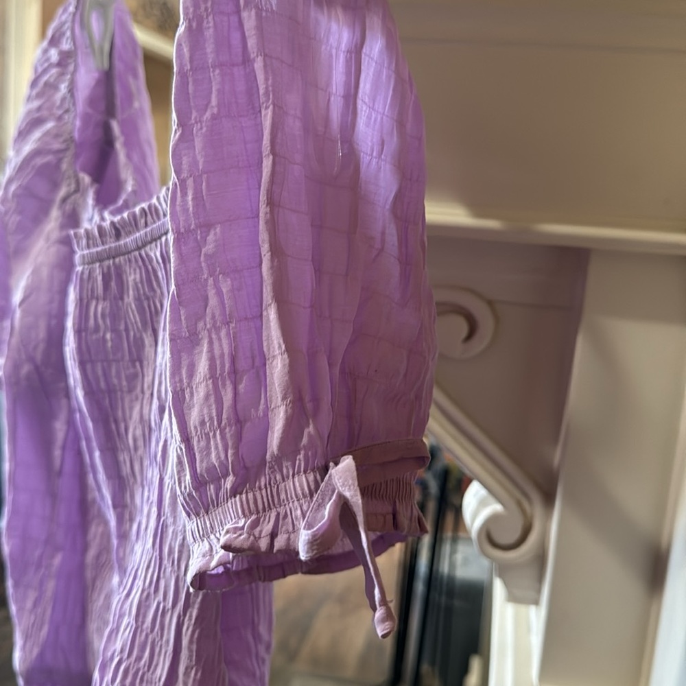 Beautiful smocked summer top from I.N. San Francisco - Picture 2 of 3